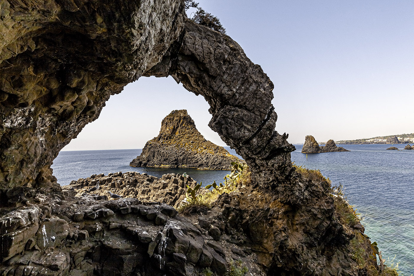 Isola Lachea e Faraglioni dei Ciclopi