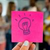 LAMPADINA disegnata su post-it