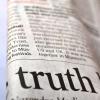 pagina di giornale con scritto truth